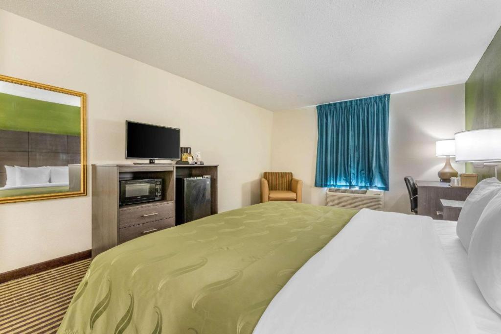 Quality Inn Columbia Airport West Columbia Buitenkant foto