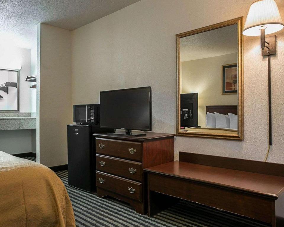 Quality Inn Columbia Airport West Columbia Buitenkant foto