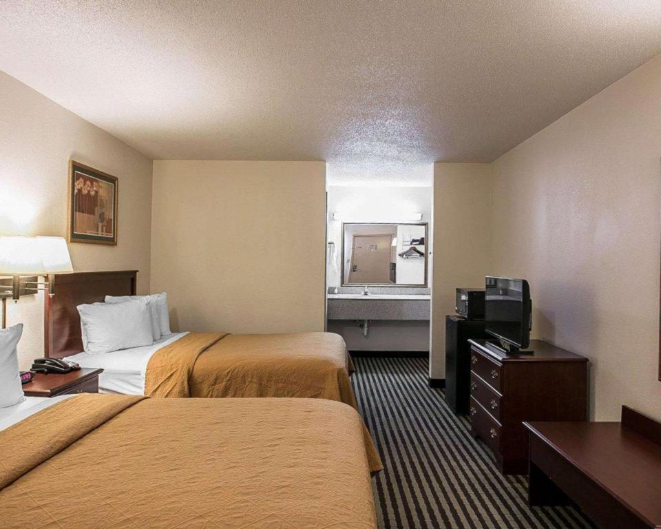 Quality Inn Columbia Airport West Columbia Buitenkant foto