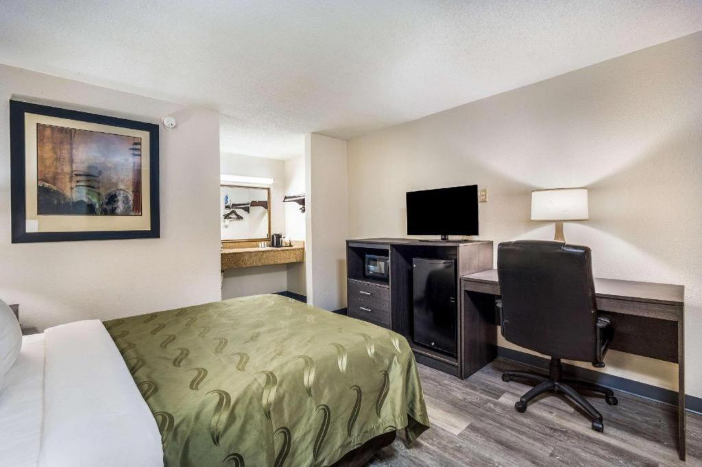 Quality Inn Columbia Airport West Columbia Buitenkant foto