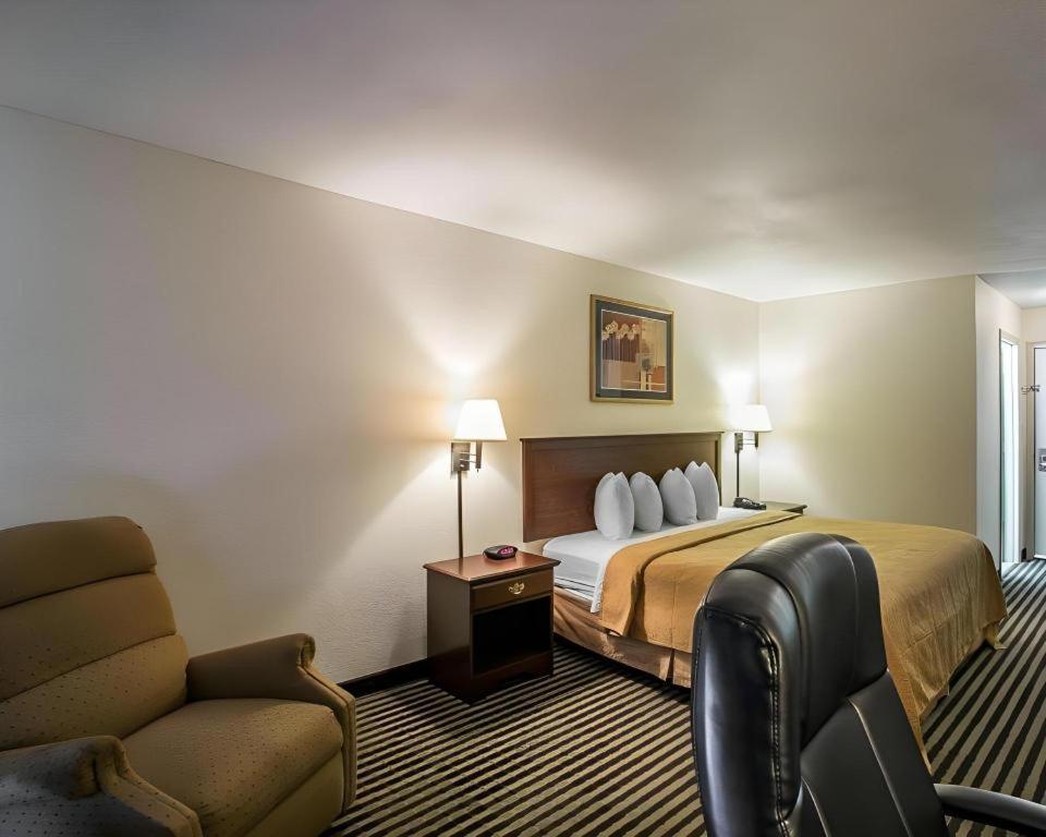 Quality Inn Columbia Airport West Columbia Buitenkant foto