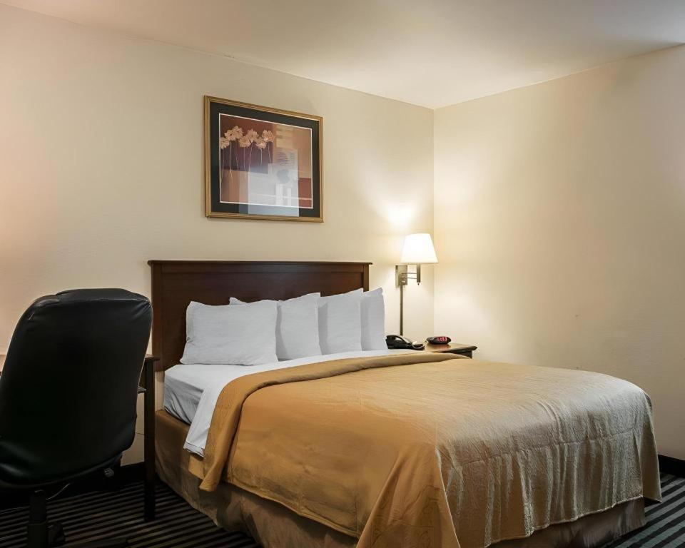 Quality Inn Columbia Airport West Columbia Buitenkant foto