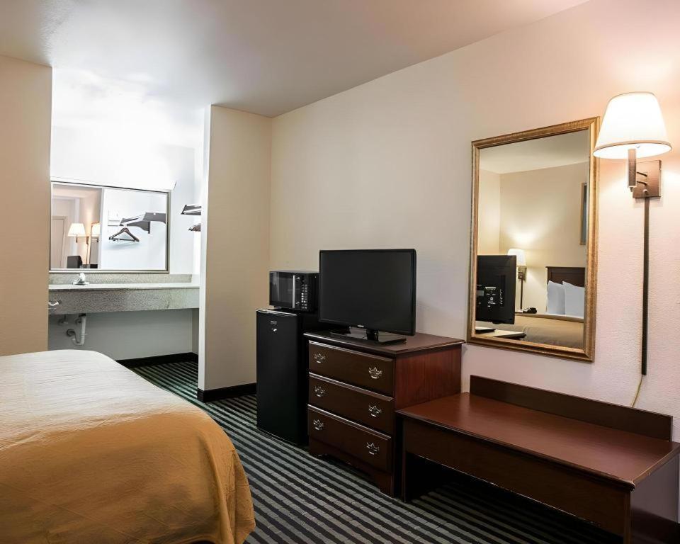 Quality Inn Columbia Airport West Columbia Buitenkant foto