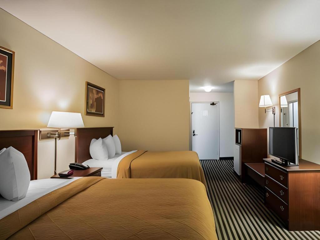 Quality Inn Columbia Airport West Columbia Buitenkant foto